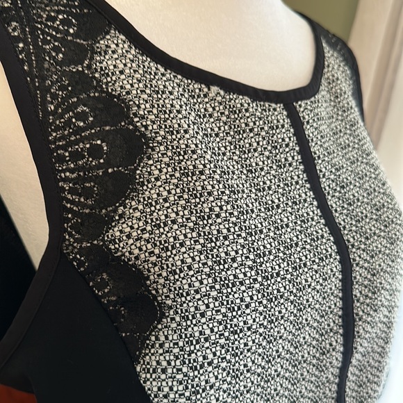 ELLE Black and White Dress, Size 16 - Picture 2 of 7